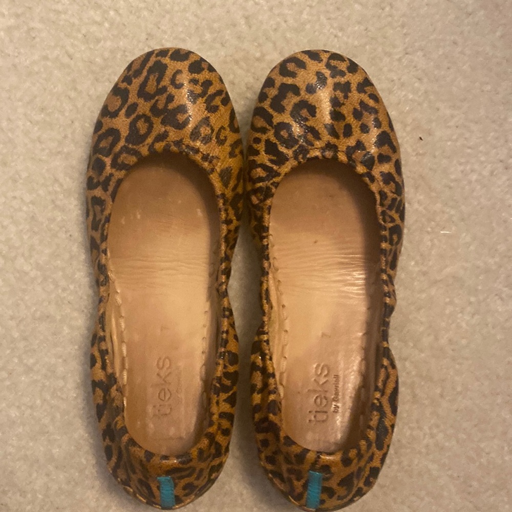 Leopard Tieks